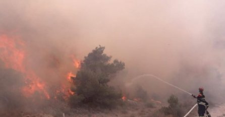 JEZIVE SCENE! Ponovo se razbuktao požar kod Trogira