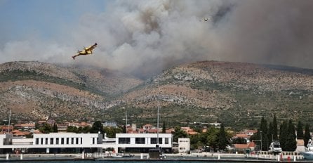 Vatrogasci s cijelog Jadrana gase velik požar u Trogiru: "Proširilo se brzinom munje"