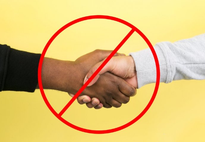 OBRATITE PAŽNJU KAD KUHATE ILI SE RUKUJETE – 1 STVAR OTKRIVA DA LI ĆETE RANO UMRIJETI: 7 znakova ukazuje na LOŠE prognoze