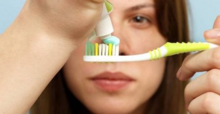 PERETE LI ZUBE PRIJE ILI POSLIJE DORUČKA? Stomatolozi su konačno riješili vječitu dilemu, evo šta je bolje! (VIDEO)