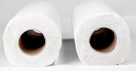 ZAŠTO UBRUSE TREBA ČUVATI U FRIŽIDERU? Evo trika koji će vam uštedjeti novac!