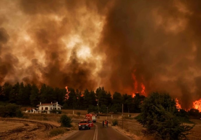 Požari haraju Turskom, šest ih je izvan kontrole. Erdogan optužuje Kurde