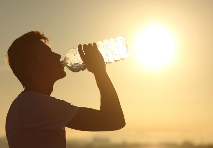 KADA PRESTAJU VRUĆINE? Meteorolozi najavljuju da će temperature biti iznad proseka, a evo šta nas čeka na jesen