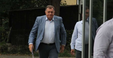 Dodik sletio na aerodrom u Sarajevu