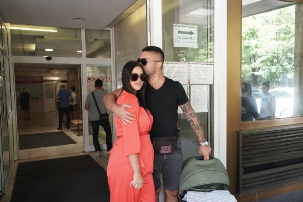 blank-326965-photo-e-stock-caslav-vukojicic