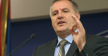 Premijer RS Višković pogrešno prenio riječi ambasadora Sattlera o Visokom predstavniku