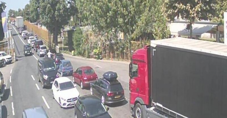 Velike gužve na izlazu iz BiH, u Bosanskoj Gradišci čeka se dva sata