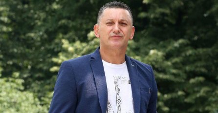 BRUKA I SRAMOTA!  ŠAKO, BACI ĐUBRE! Komšije napale pjevača: On ih IZVREĐAO! Isplivale poruke