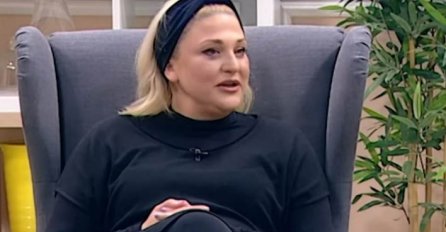 NATAŠA DNK STAVILA ZLATAN ZUB, TVRDI DA ZBOG NJEGA GUBI KILOGAME: "50 kilograma za godinu dana..."  OVO JE NJENA DIJETA?