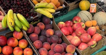 AKO VIDITE OVAKVO VOĆE NA PIJACI, NE KUPUJTE GA: Doktorica otkriva kako da prepoznamo da li je puno HEMIKALIJA