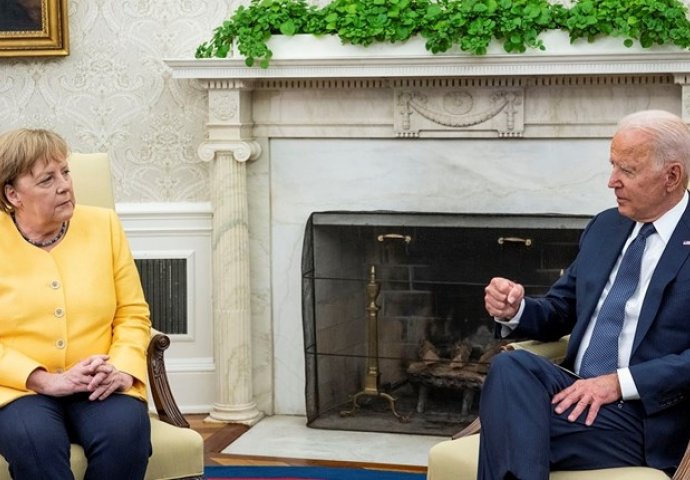 Merkel pričala s Bidenom, kaže da se talibani moraju odreći nasilja