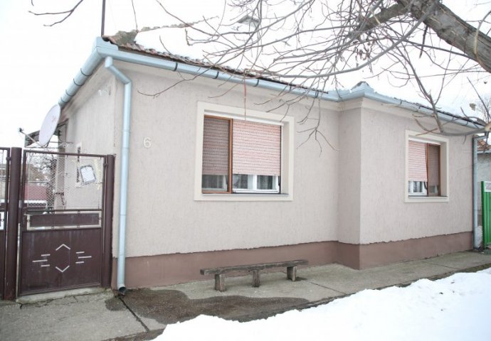 Od teškog siromaštva do milionera! OVAKO JE NEKAD IZGLEDALA KUĆA DUŠKA TOŠIĆA U RODNOM SELU: A evo kako izgleda danas 