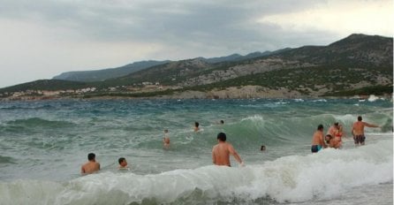 Zabranjeno kupanje na ovoj plaži u Hrvatskoj, puna je Escherichije coli