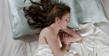 PROVJERITE POSLJEDICE: Zašto nikada ne biste smjeli spavati s mokrom kosom