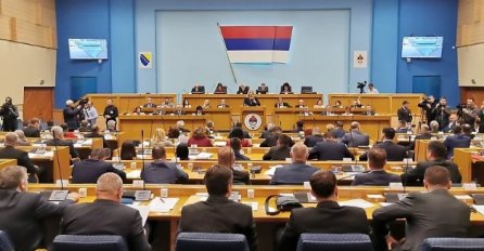 Ustavni sud odlučit će o stupanju na snagu zakona kojim RS odbacuje Inzkov zakon