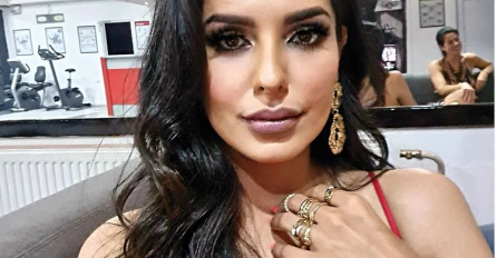 BLAM TANJE SAVIĆ: Pjevačica u Lamburginiju vrijedom 200.000eura i poručila "KAMENUJETE JEDNU MAJKA", A NIJE NI SVJESNA GNEVA KOJI JE IZAZVALA