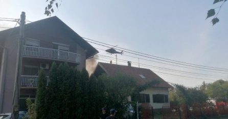 Snimak iz vazduha: Helikopter izbacio 20 tona vode na požar u Banjaluci (VIDEO)