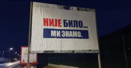 Jedan prelijepljen, drugi osvanuo: Sramni natpis "Nije bilo... Mi znamo.” i dalje u Rogatici