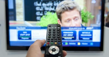 Ovu caku sa daljinskim NIKO NE ZNA: Uradite ovu stvar i radiće BEZ BATERIJE