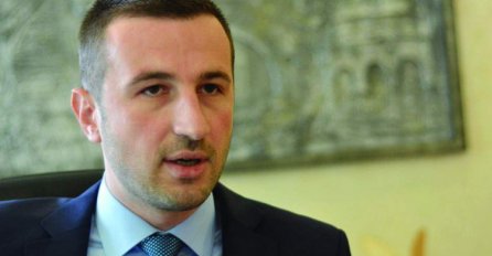 Efendić: Vlada Fadila Novalića počela je praviti štetu i na međunarodnom planu
