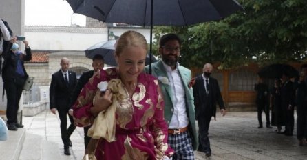 Cijena "sitnica": Evo koliko je koštala haljina koju je Sebija nosila na vjenčanju kćerke