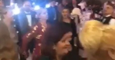 SEBIJA POVELA KOLO, pjevalo se "Da te nije Alija": Novi snimak sa svadbe Jasmine Izetbegović