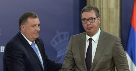 Dodik najoštrije osudio “monstruzne napade na djecu Vučića”