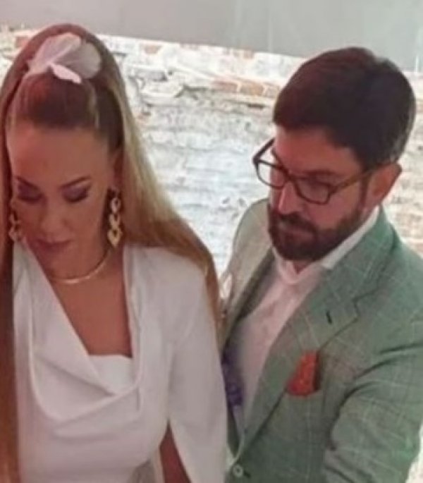 c94a5255-f0c2-46a6-bcff-1e36de2b309d