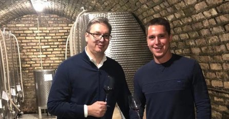 Vučić objavio sliku sa sinom, evo šta je ispod napisao