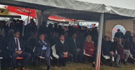 Stanivuković pred Cvijanović i Dodikom