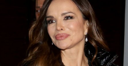 TEK ŠTO SE RAZVELA, A VEĆ ŠETA NOVOG FRAJERA! Preplanula Severina pozirala sa mišićavim tipom od prizora ZASTAJE DAH! (FOTO)