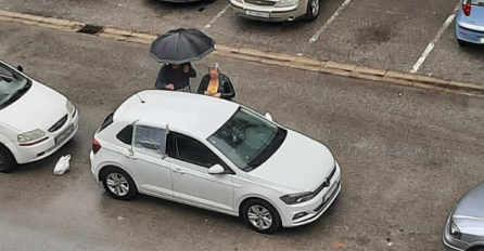 "KO JE SPREMAN OVO UČINITI" Muškarac iz Zagreba sa svog prozora uslikao ovu ženu, POGLEDAJTE ŠTA RADI NA TUĐEM AUTOMOBILU