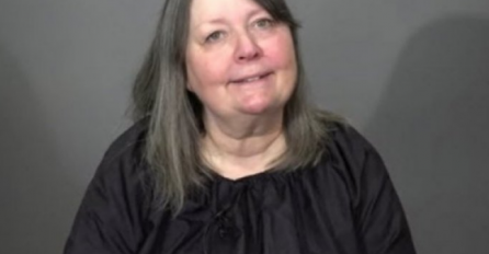 MAJKA JE ŽELJELA DA PROMIJENI IZGLED ZA VJENČANJE SVOG SINA: Rekla je frizeru da radi šta želi, pogledajte TRANSFORMACIJU, MNOGI JE NISU PREPOZNALI (FOTO)