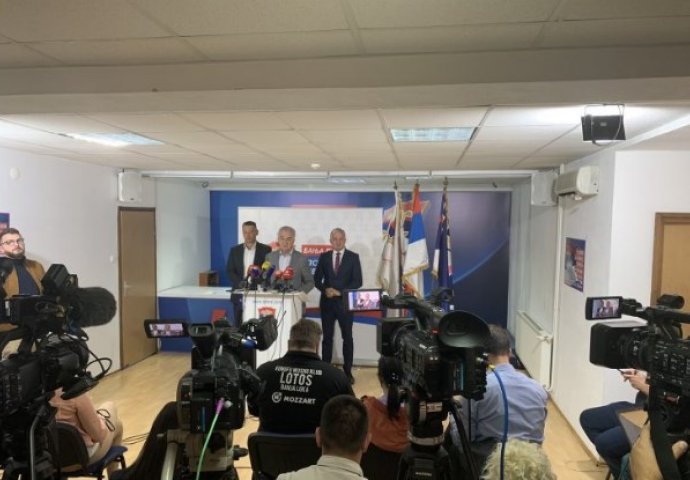 Poruke nakon sastanka opozicije: RS pred svaki nastup Milorada Dodika strepi