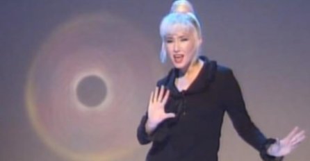 OVAKO JE IZGLEDALA 90-TIH I BILA NAJTRAŽENIJA PJEVAČICA KOD NAS: A pogledajte kako izgleda sada, povukla se sa estrade i EVO ČIME SE BAVI