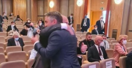 Dirljiv susret: Kome se Komšić obradovao u Sloveniji?