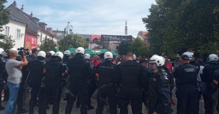 Veliki broj Crnogoraca stigao na Cetinje, još nije kasno da se odustane od ustoličenja Joanikija