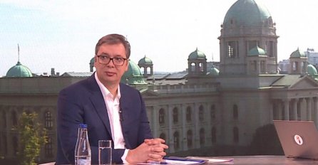 TAČNO JE DA JE USTOLIČENJE OTKAZANO U JEDNOM TRENUTKU: Vučić otkrio šta se desilo sinoć