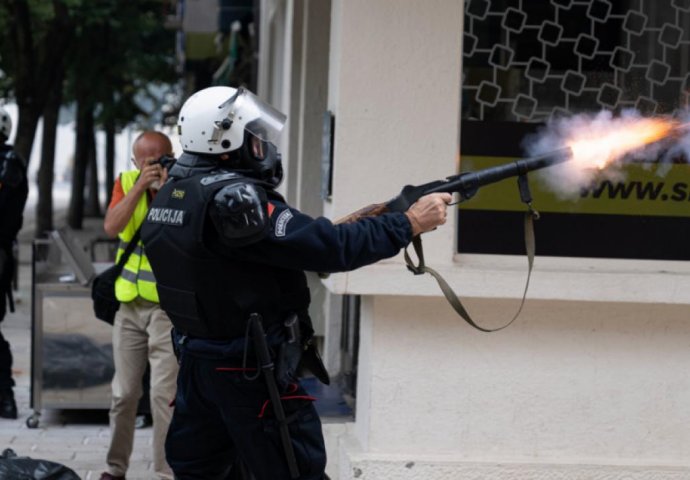 PKS: Cijeli državni aparat u službi popa crkve Srbije