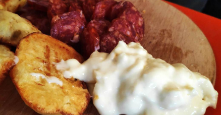 3 NAMIRNICE KOJE BOSANCI OBOŽAVAJU SU "SMRT" ZA BUBREGE: Posebno su opasne za hronične bolesnike – obavezno ih IZBACITE