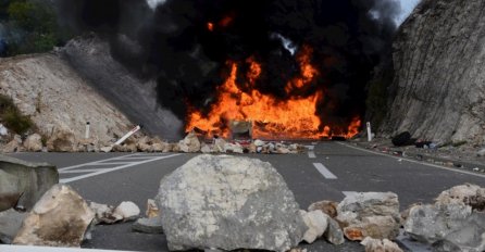 Poznat epilog nemira na Cetinju, stigli podaci iz Hitne pomoći!