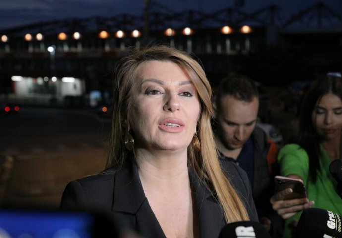 VIKI I CECA SU VJENČANE KUME, A SADA SU PROTIVNICE U ZVEZDAMA GRANDA: Viki otkrila u kakvom su odnosu, SPOMENULA I KARLEUŠU