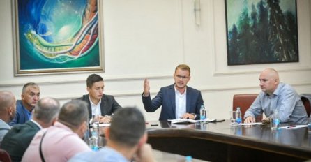 Ovo bi mogao slijediti svaki političar u BiH: Draško Stanivuković sebi smanjio platu