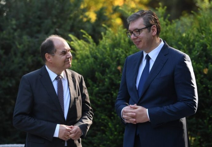 Christian Schmidt i Aleksandar Vučić sastali se u Beogradu