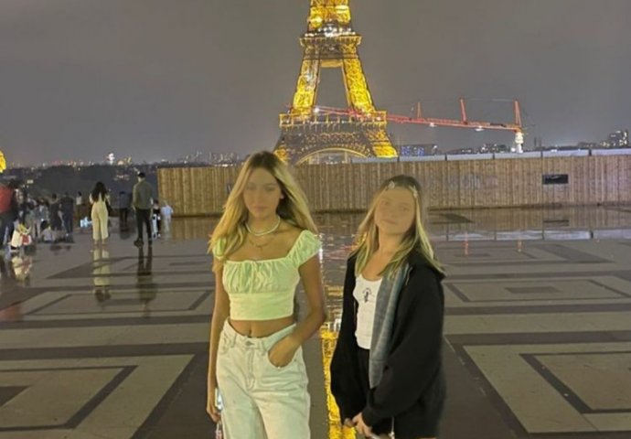 JELENA KARLEUŠA UŽIVA, OBJAVILA SLIKE IZ PARIZA: Duško se odmah oglasio, evo šta je OBJAVIO! OVU SLIKU IZ PARIZA JE MORAO DA OBJAVI NA SVOJ PROFIL (FOTO)