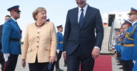 Merkel: Razgovarala sam s Vučićem o BiH