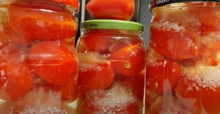 PARADAJZ U SNIJEGU - SAMO PROMUĆKAJTE TEGLU I DESIĆE SE ČUDO: Nikad lakši recept za HIT zimnicu