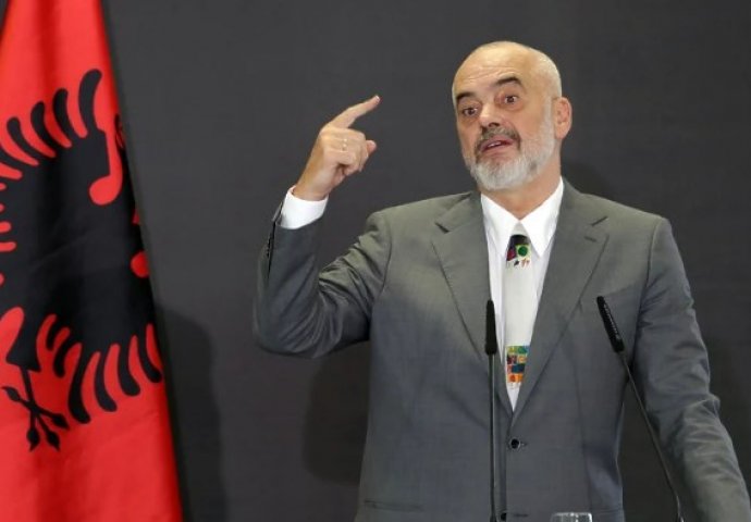 Izabrana nova vlada Albanije, od 17 članova čak 12 su žene