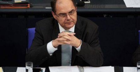 Šmit otputovao u Zagreb na sastanak s Plenkovićem: Tema razgovora politička kriza u BiH