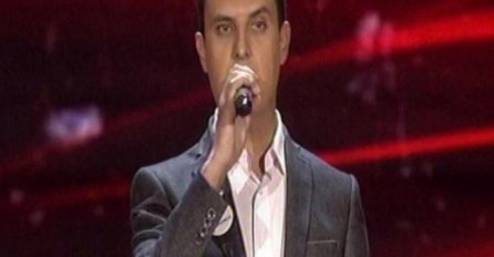 SJEĆATE SE POBJEDNIKA ZVEZDA GRANDA KOJI JE BIO SKORO POTPUNO SLIJEP: Evo kako danas izgleda, VOZI BICIKL I IGRA KOŠARKU (FOTO)